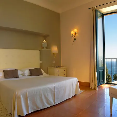 Hotell Belvedere 4*