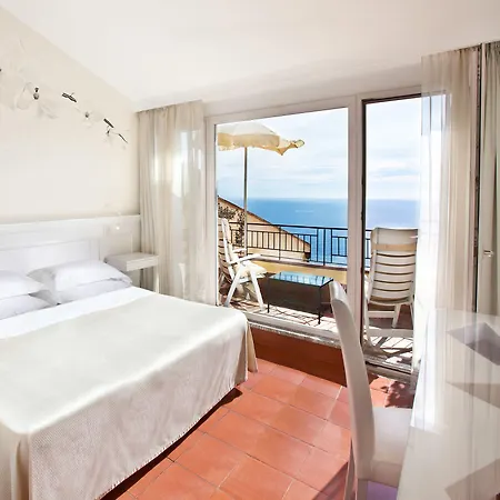 Belvedere Hotell 4*