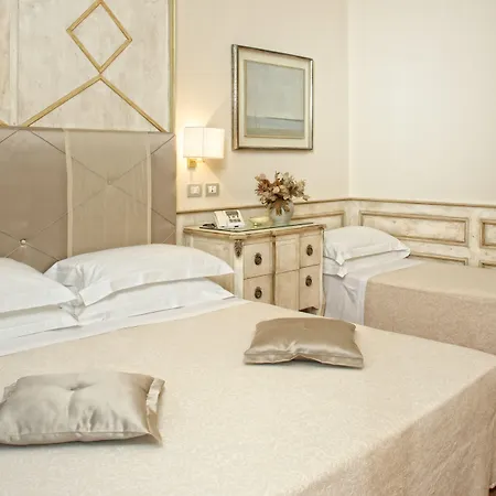 Belvedere Hotell 4*